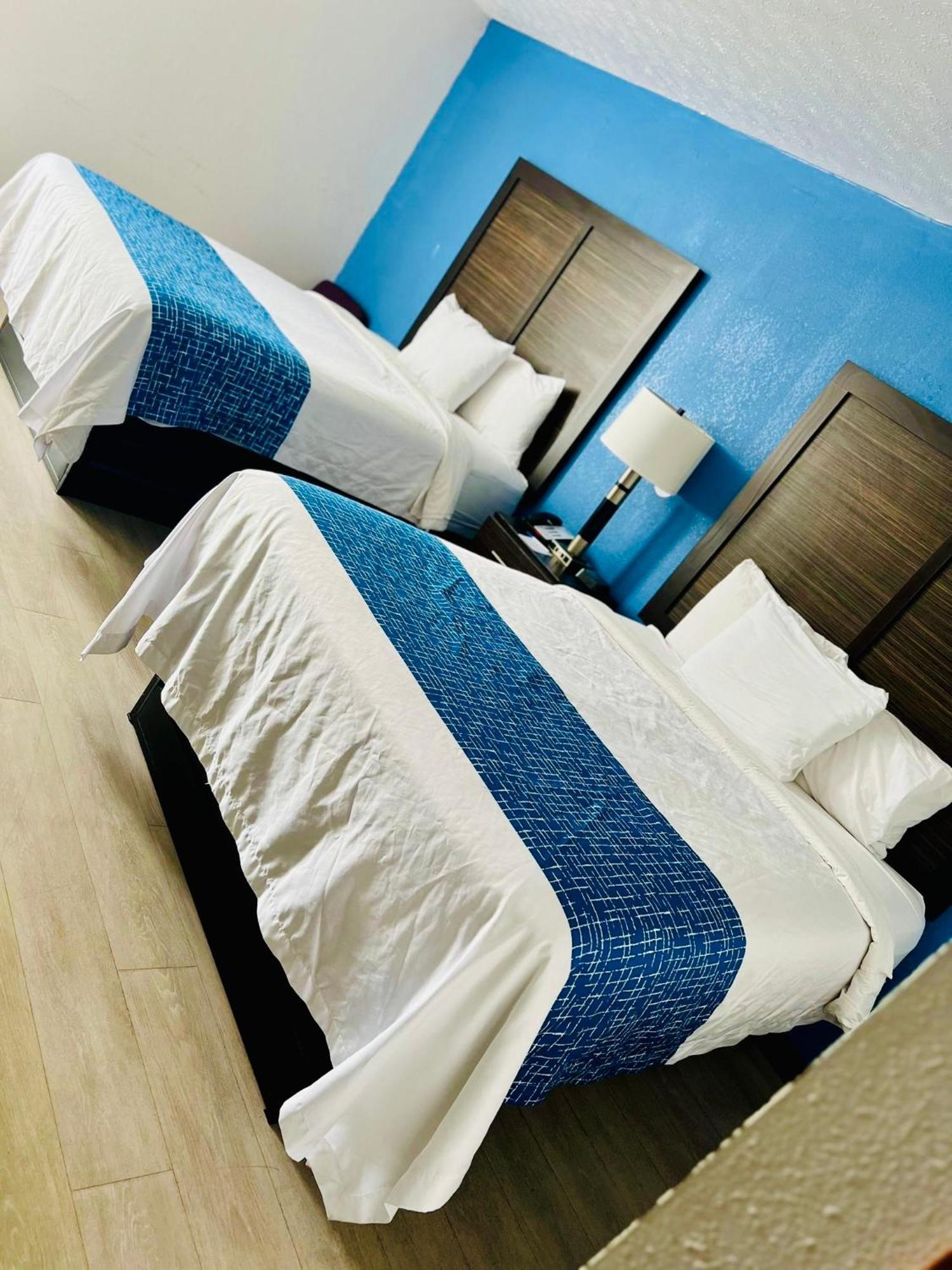 Travelodge By Wyndham Gallipolis Εξωτερικό φωτογραφία