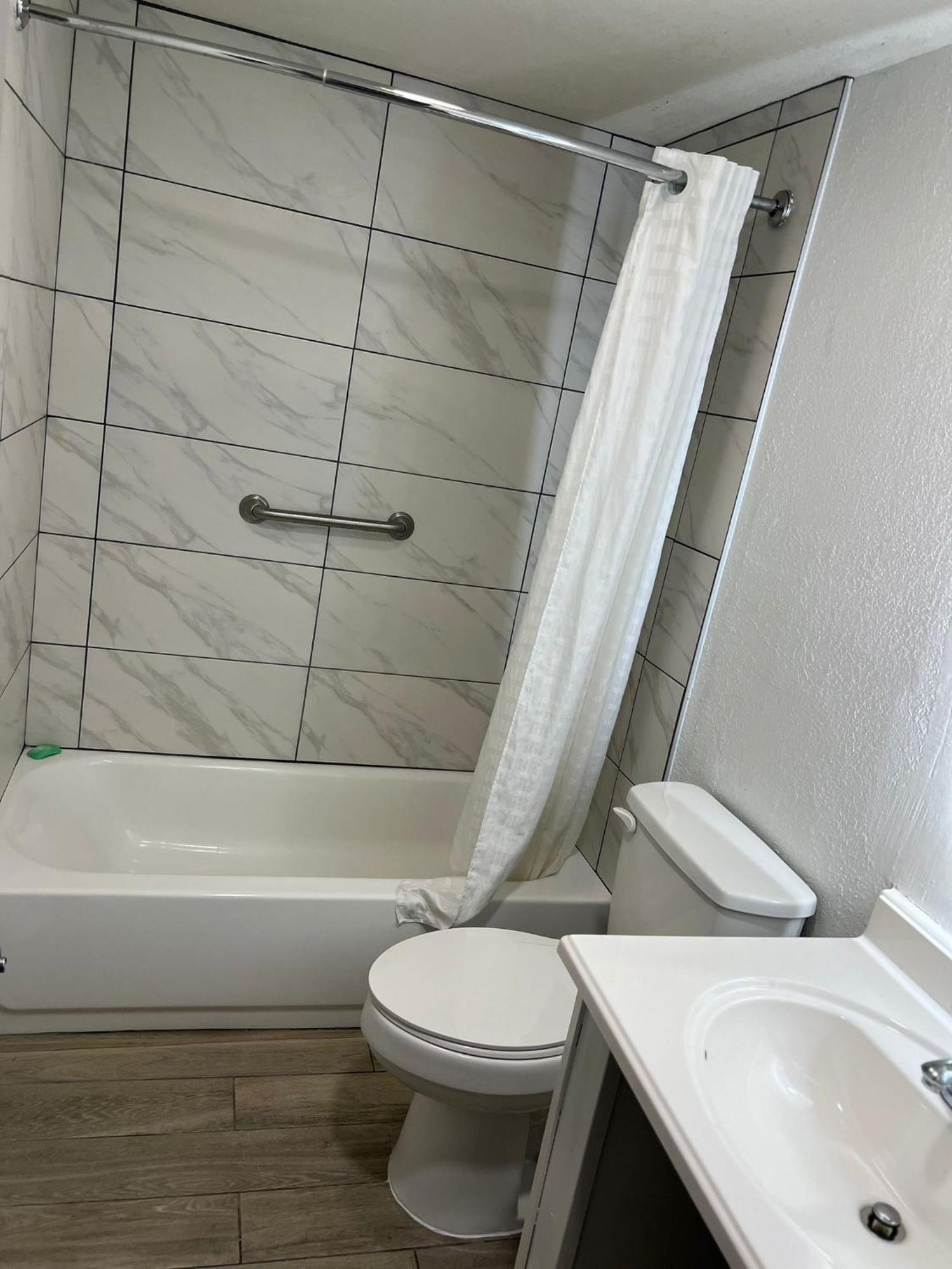 Travelodge By Wyndham Gallipolis Εξωτερικό φωτογραφία